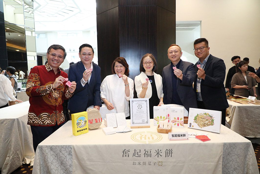 嘉義市赴馬來西亞旅遊推廣出奇招　大白熊、喔熊現身拚觀光