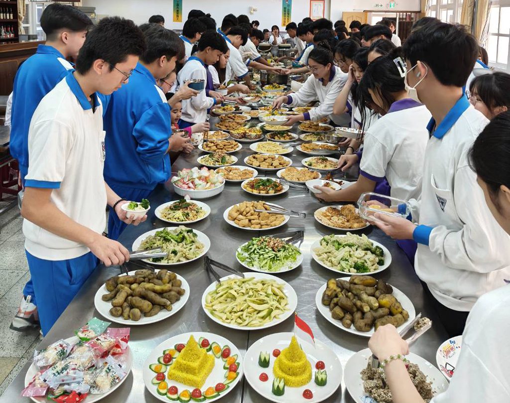華德工家「夏之饗宴」飄香國際　僑生與新住民媽媽共織舌尖上故鄉情