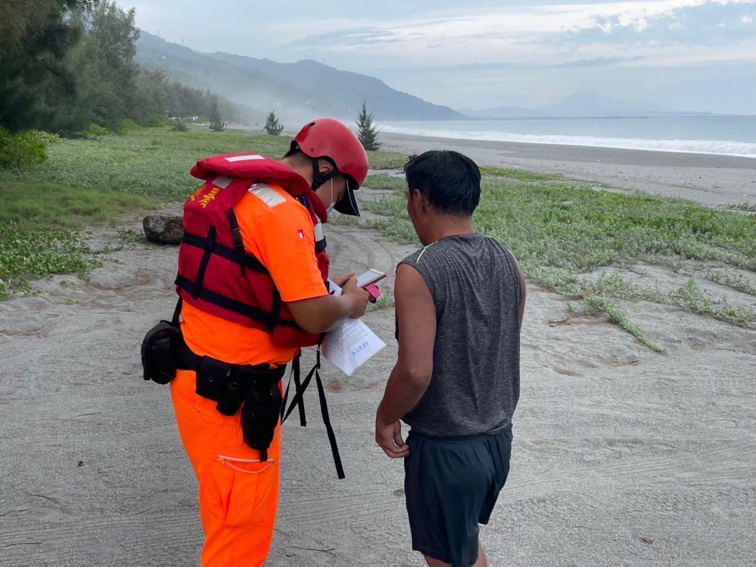 海委會海巡署颱風期間依法逕行舉發　結合地方政府裁罰機制共同維護人民生命安全